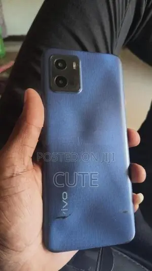 Vivo Y15S 3/32 (Used)