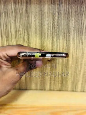 Apple iPhone XS (Used)