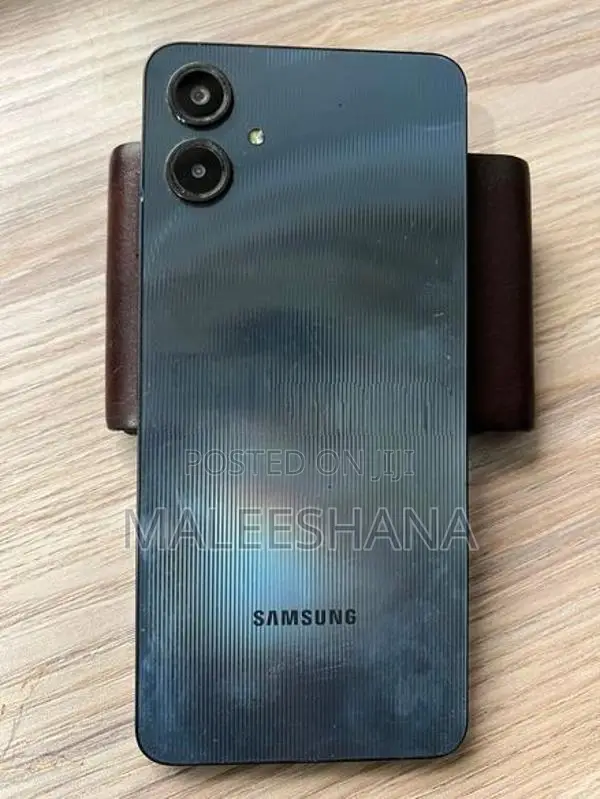 Samsung Galaxy A06 6GB 125GB (Used)