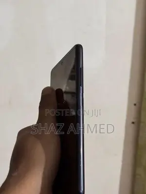 Samsung Galaxy S20FE (Used)