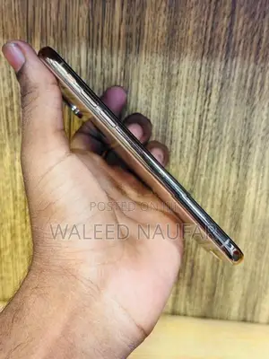 Apple iPhone XS (Used)