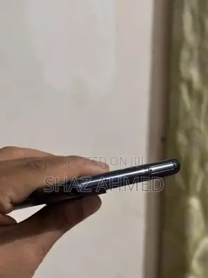 Samsung Galaxy S20FE (Used)