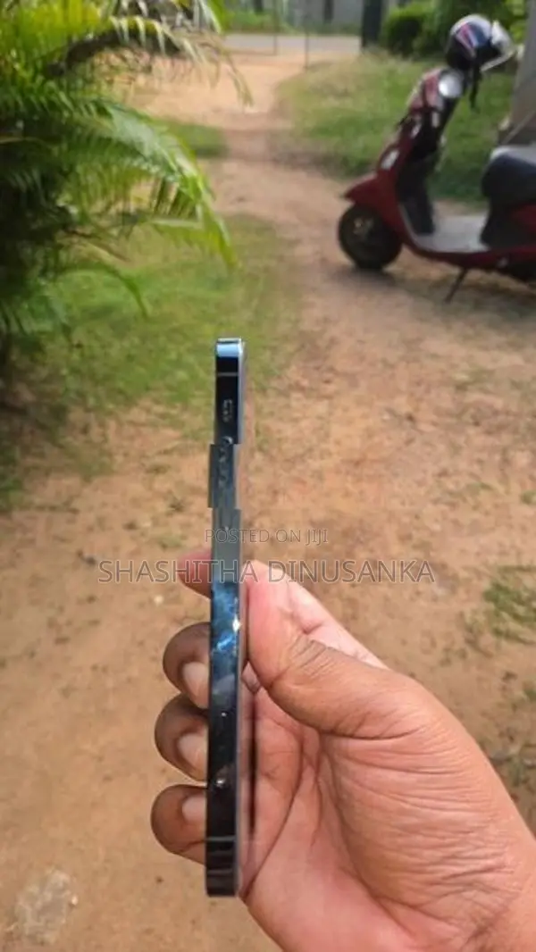 Apple iPhone 12 Pro (Used)