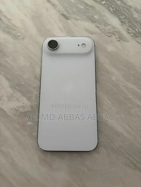 Apple iPhone Air (Used)