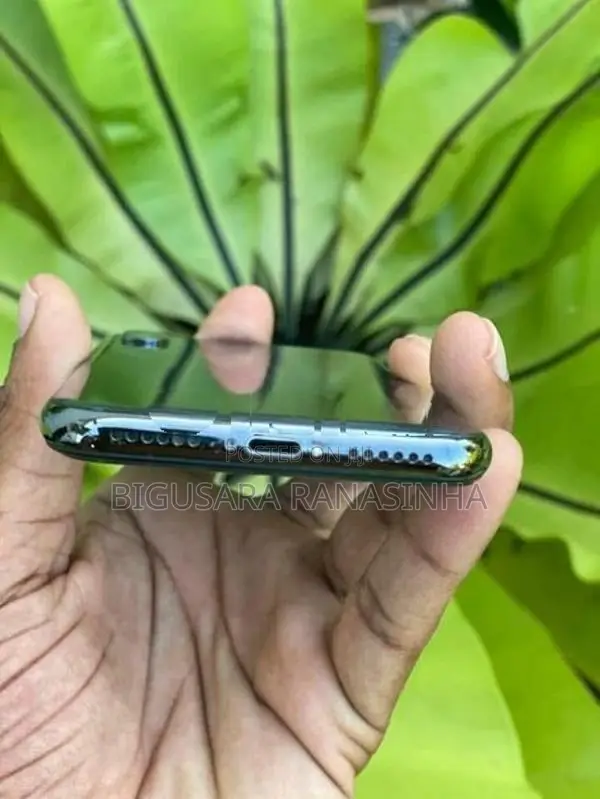 Apple iPhone X 64GB (Used)