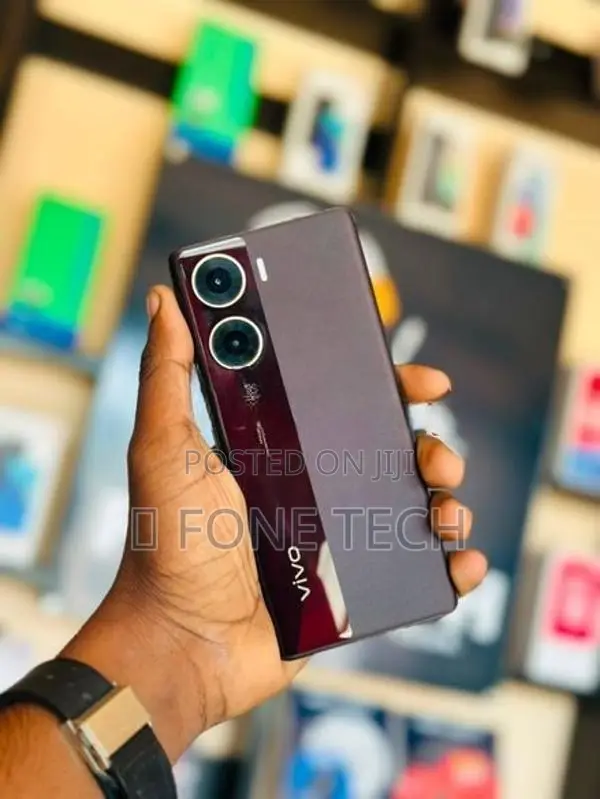 Vivo V29E 8GB 128GB (Used)