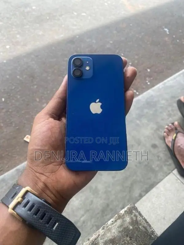 Apple iPhone 12 Blue (Used)