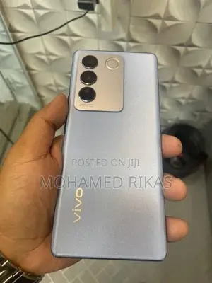 Vivo V27 (Used)