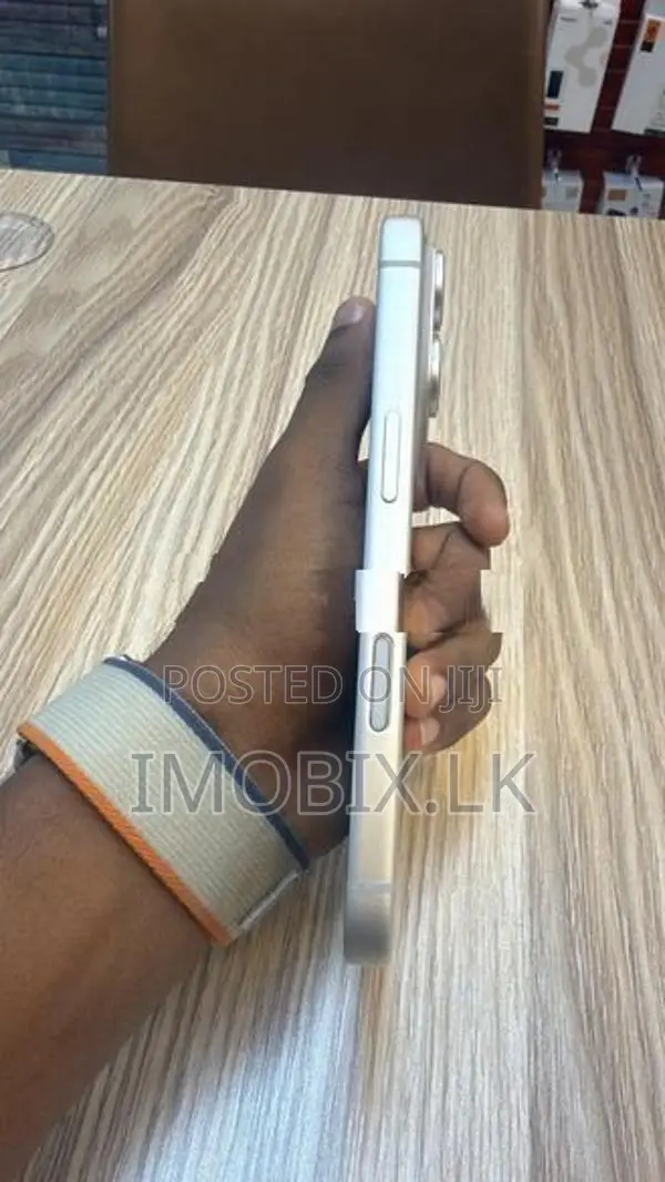 Apple iPhone 17 Pro 256GB (Used)