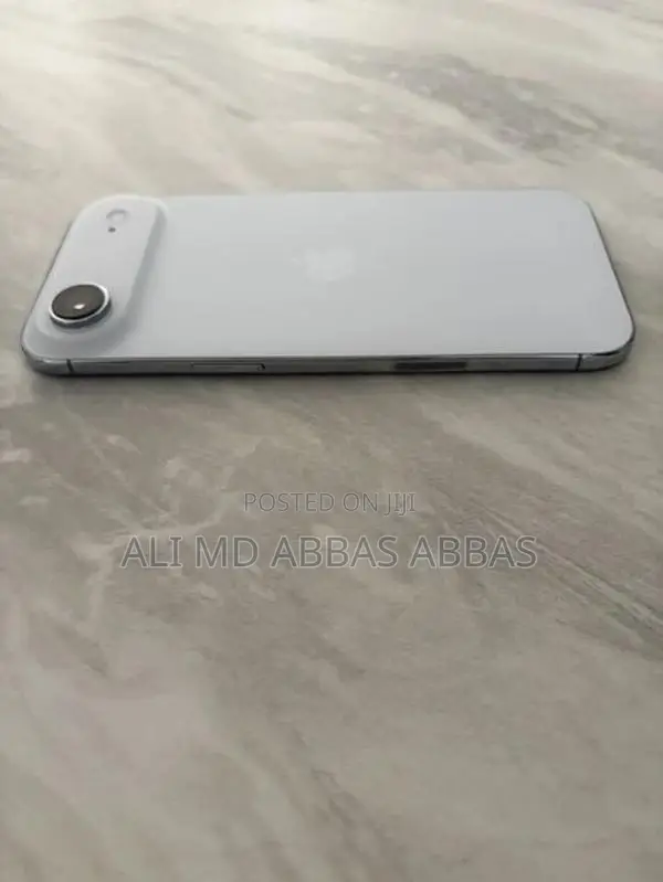 Apple iPhone Air (Used)