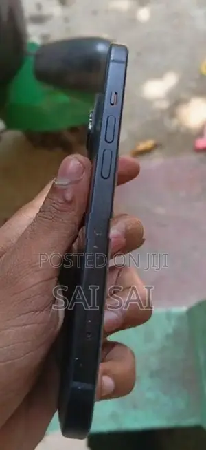 Apple iPhone 15 (Used)