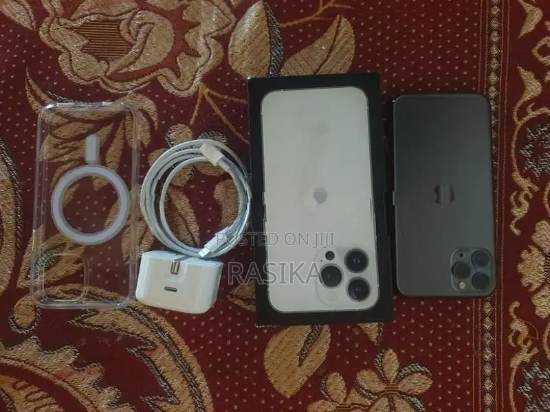 Apple iPhone 11 Pro 256GB (Used)