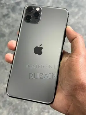 Apple iPhone 11 Pro Max (Used)