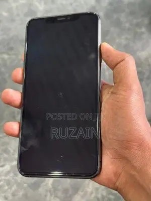 Apple iPhone 11 Pro Max (Used)