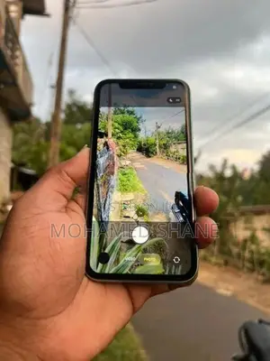 Apple iPhone 11 (Used)