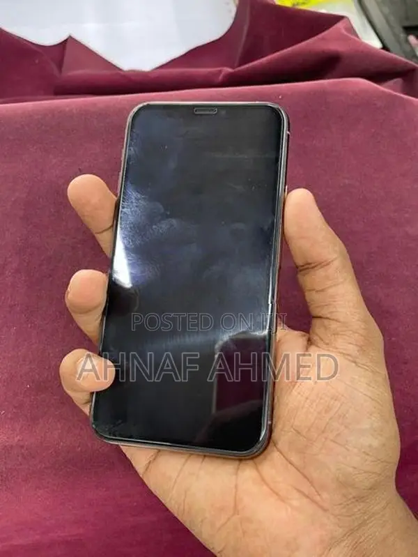 Apple iPhone 11 Pro 256GB (Used)