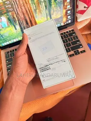 Apple iPhone 16 (Used)