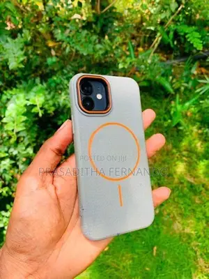 Apple iPhone 12 (Used)