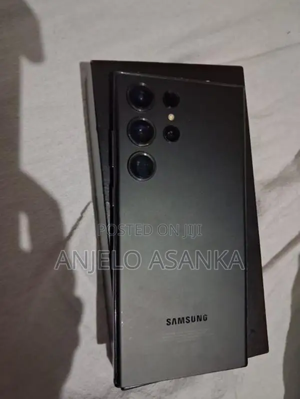 Samsung Galaxy S23 Ultra (Used)