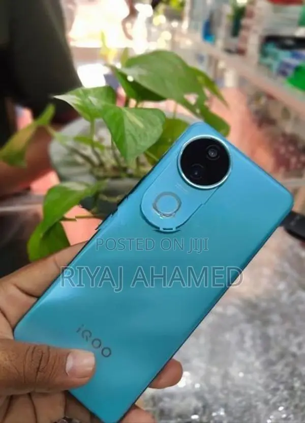 iqoo Z10R (Used)