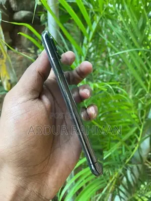 Apple iPhone XS (Used)