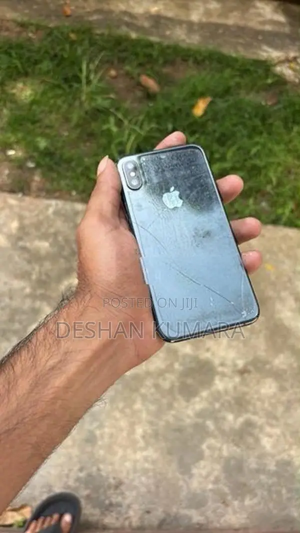 Apple iPhone XS (Used)