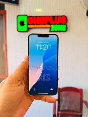 Apple iPhone 13 5G 128GB (Used)