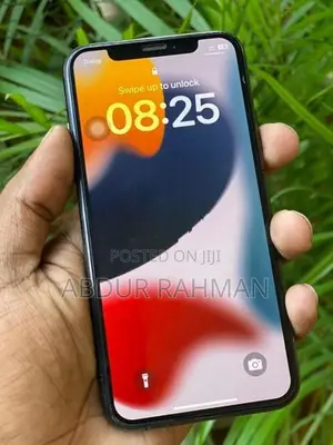 Apple iPhone XS (Used)