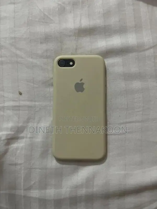 Apple iPhone 8 (Used)