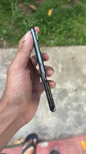 Apple iPhone XS (Used)