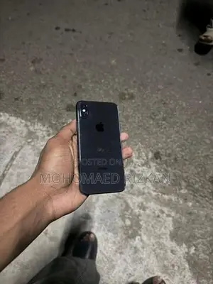 Apple iPhone X (Used)