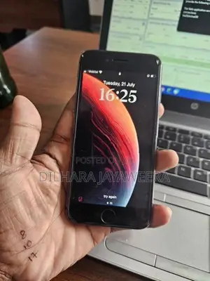 Apple iPhone 8 64GB (Used)