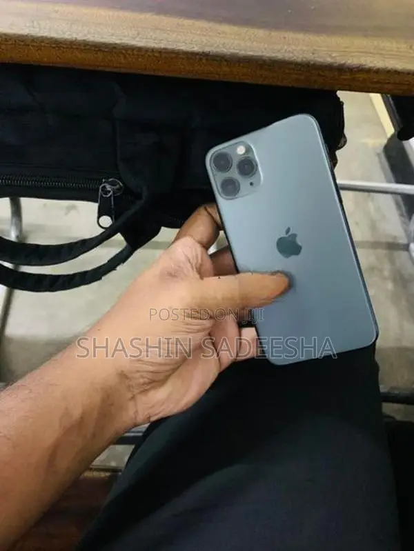 Apple iPhone 11 Pro (Used)