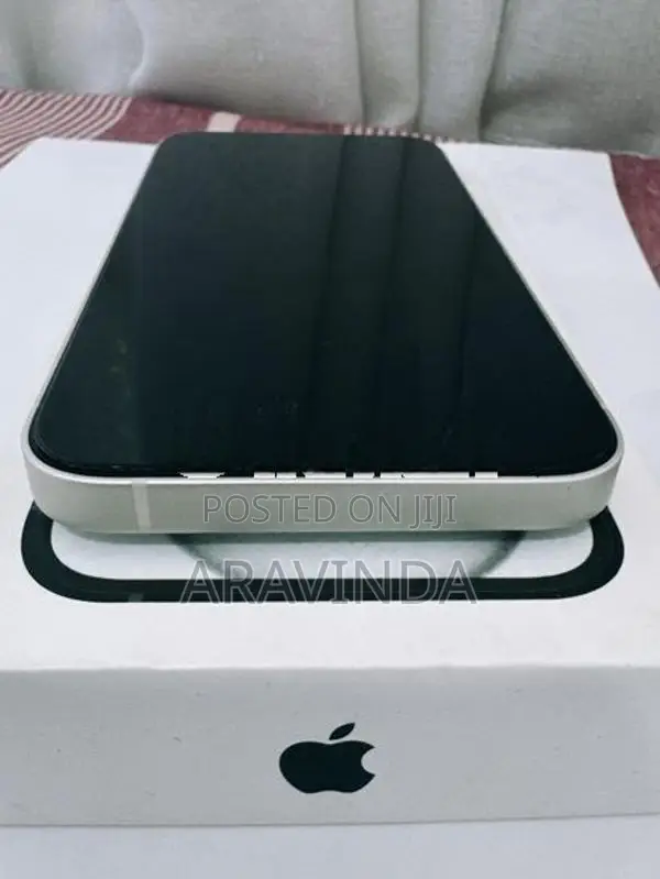 Apple iPhone 13 (Used)