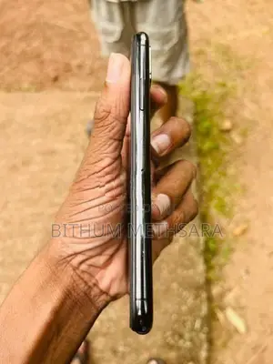 Apple iPhone X (Used)