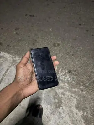Apple iPhone X (Used)