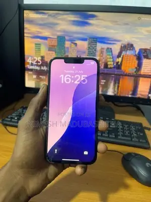 Apple iPhone 13 (Used)