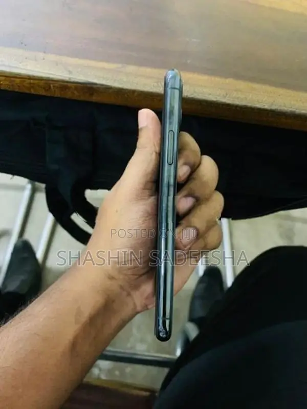 Apple iPhone 11 Pro (Used)
