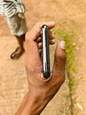 Apple iPhone X (Used)