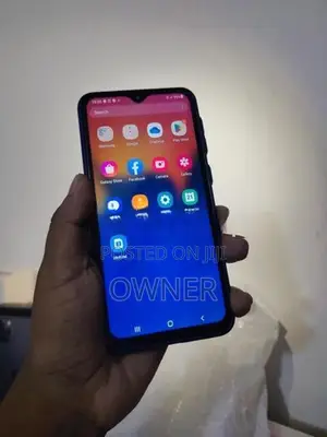 Samsung Galaxy A10 2GB 32GB (Used)