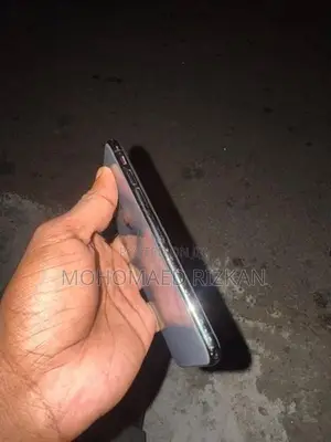 Apple iPhone X (Used)