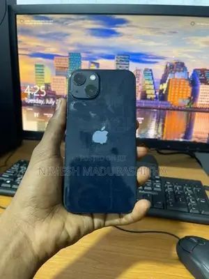 Apple iPhone 13 (Used)