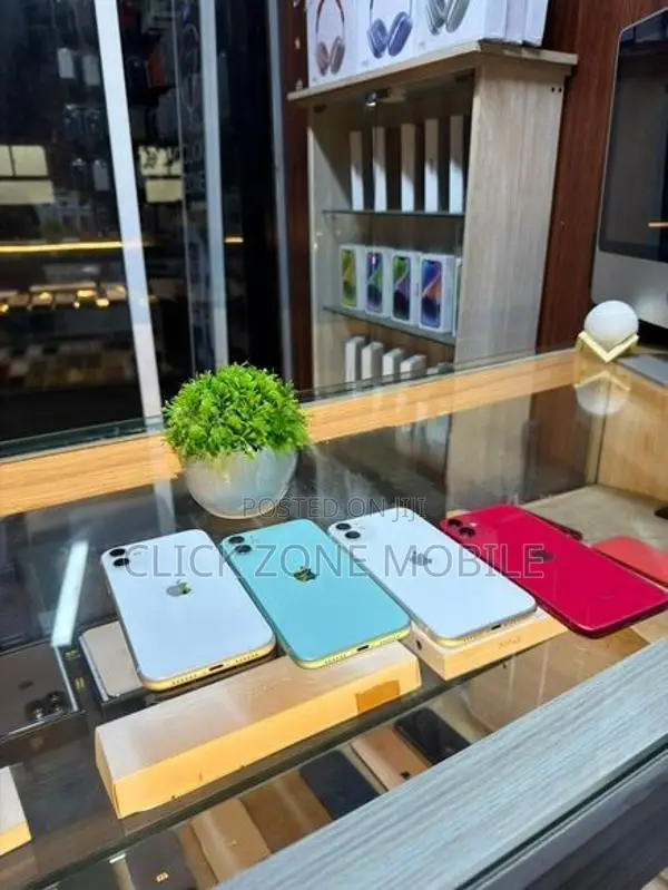 Apple iPhone 11 128GB (Used)
