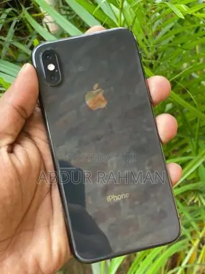Apple iPhone XS (Used)
