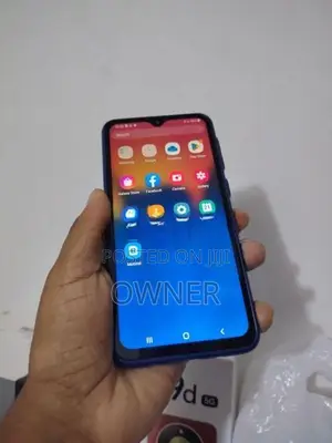 Samsung Galaxy A10 2GB 32GB (Used)