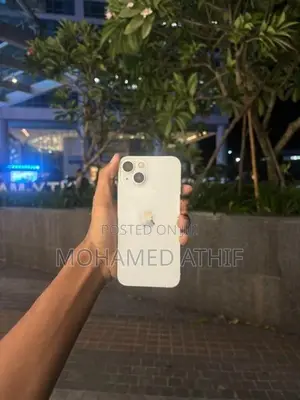 Apple iPhone 13 (Used)