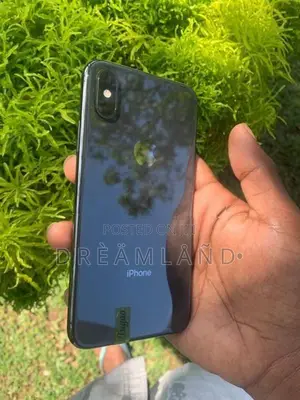 Apple iPhone XS (Used)