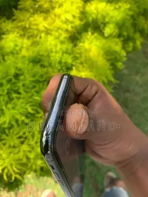 Apple iPhone XS (Used)