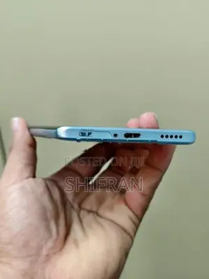 Vivo V40 128GB (Used)