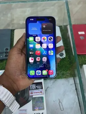 Apple iPhone 16 (Used)